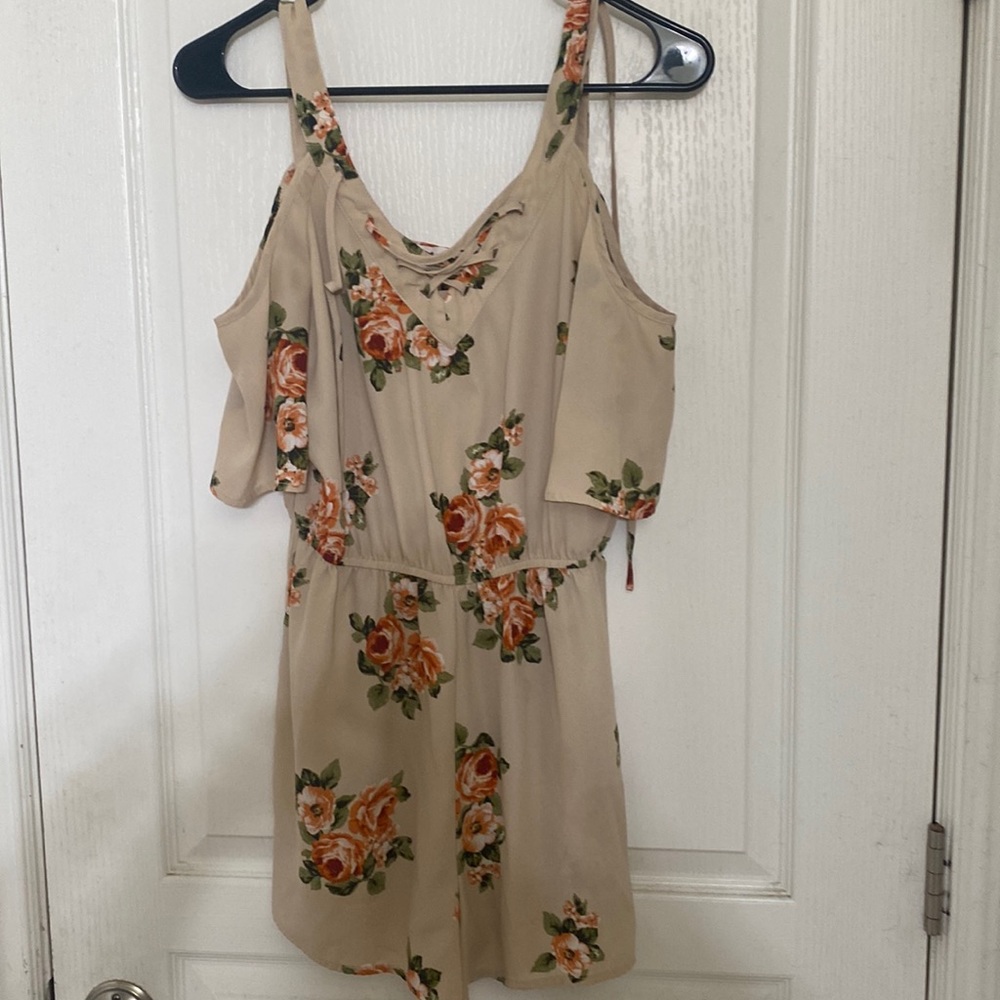 Medium size romper